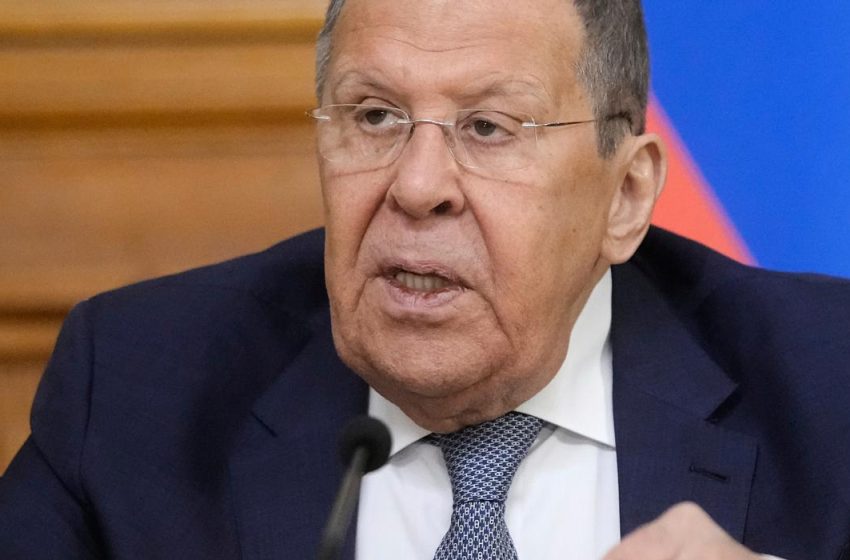 DW: Moska shuan shpresat për takim të shpejtë Putin-Zelenski