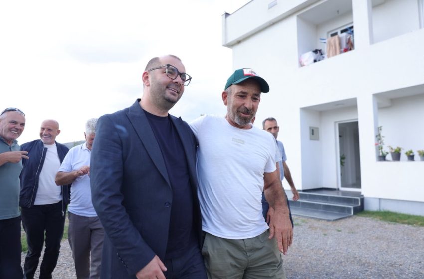  Arbër  Ismajli: Në Nasalë, në një ambient të ngrohtë mikpritjeje