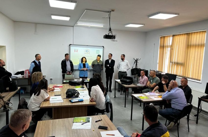  Gjilan: Trajnohen rreth 1 mijë e 400 mësimdhënës